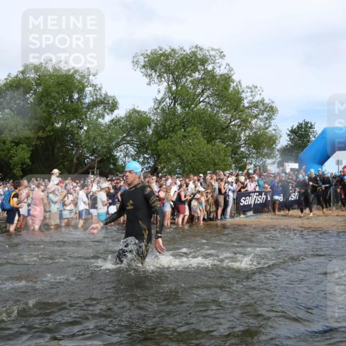 21.06.2026 - Viking Triathlon Michael Strokosch http://msf.ph/oto/9841534 21.06.2026 10:00:50 Schwimmen 27, 42, 46, 74, 98, 119, 176, 218, 371, 426, 441, 466, 565, 569, 643 meine-sportfotos.de