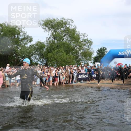 21.06.2026 - Viking Triathlon Michael Strokosch http://msf.ph/oto/9841536 21.06.2026 10:00:51 Schwimmen 27, 42, 46, 74, 98, 119, 176, 218, 371, 426, 441, 466, 565, 569, 643 meine-sportfotos.de