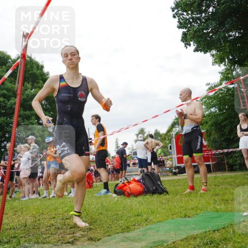 21.06.2026 - 29. Vierlanden-Triathlon LAZAROV Photography http://msf.ph/oto/9841549 21.06.2026 12:28:05 Schwimmen 1000, 1006, 1017 meine-sportfotos.de