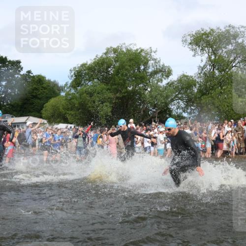 21.06.2026 - Viking Triathlon Michael Strokosch http://msf.ph/oto/9841550 21.06.2026 10:00:54 Schwimmen 17, 27, 42, 74, 98, 119, 176, 218, 371, 441, 454, 466, 506, 565, 569, 623, 640, 643 meine-sportfotos.de
