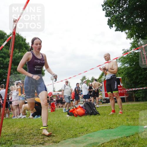 21.06.2026 - 29. Vierlanden-Triathlon LAZAROV Photography http://msf.ph/oto/9841560 21.06.2026 12:28:34 Schwimmen 982, 985, 1009 meine-sportfotos.de