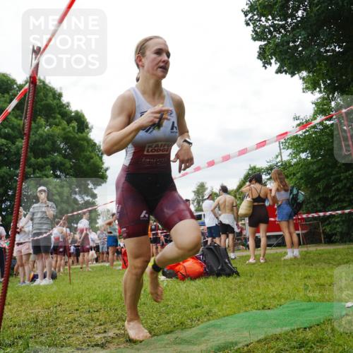 21.06.2026 - 29. Vierlanden-Triathlon LAZAROV Photography http://msf.ph/oto/9841583 21.06.2026 12:30:39 Schwimmen 1020 meine-sportfotos.de