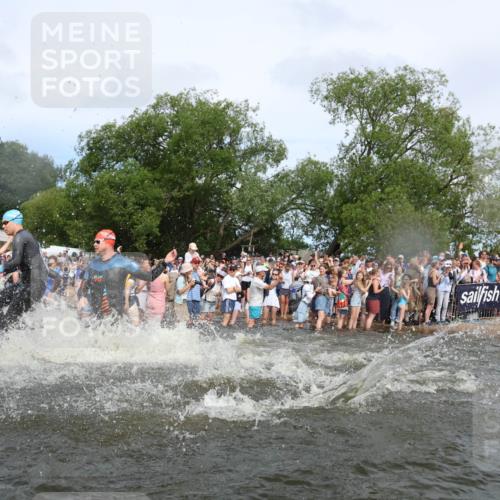 21.06.2026 - Viking Triathlon Michael Strokosch http://msf.ph/oto/9841584 21.06.2026 10:00:59 Schwimmen 14, 17, 27, 42, 74, 98, 180, 218, 249, 337, 454, 506, 527, 623, 640 meine-sportfotos.de
