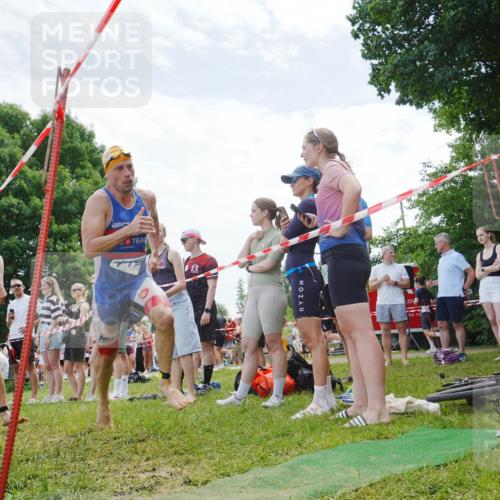21.06.2026 - 29. Vierlanden-Triathlon LAZAROV Photography http://msf.ph/oto/9841592 21.06.2026 12:57:21 Schwimmen 1042, 1043, 1048 meine-sportfotos.de
