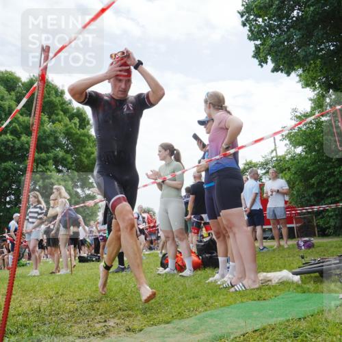21.06.2026 - 29. Vierlanden-Triathlon LAZAROV Photography http://msf.ph/oto/9841636 21.06.2026 12:59:12 Schwimmen 1023, 1030, 1051, 1068, 1071, 1081 meine-sportfotos.de
