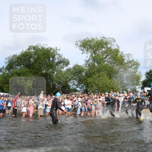 21.06.2026 - Viking Triathlon Michael Strokosch http://msf.ph/oto/9841659 21.06.2026 10:01:12 Schwimmen 5, 14, 65, 89, 169, 180, 249, 270, 280, 337, 342, 383, 447, 486, 527 meine-sportfotos.de