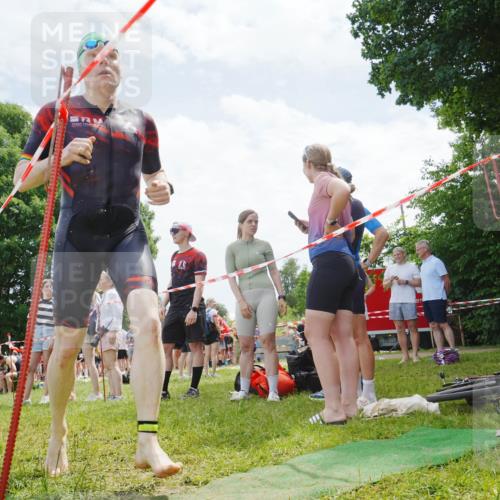 21.06.2026 - 29. Vierlanden-Triathlon LAZAROV Photography http://msf.ph/oto/9841672 21.06.2026 12:59:57 Schwimmen 1091 meine-sportfotos.de