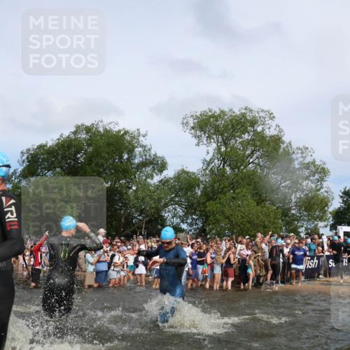 21.06.2026 - Viking Triathlon Michael Strokosch http://msf.ph/oto/9841701 21.06.2026 10:01:20 Schwimmen 18, 28, 51, 65, 89, 114, 131, 145, 242, 271, 280, 447, 486, 500, 665 meine-sportfotos.de