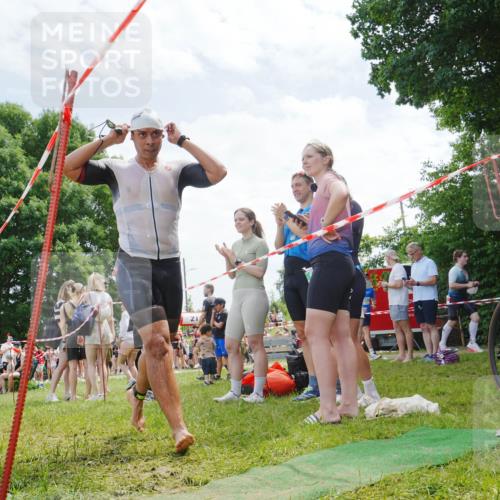 21.06.2026 - 29. Vierlanden-Triathlon LAZAROV Photography http://msf.ph/oto/9841709 21.06.2026 13:01:58 Schwimmen 1024 meine-sportfotos.de