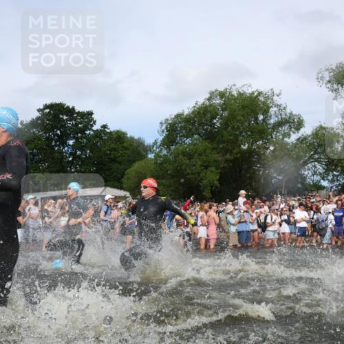 21.06.2026 - Viking Triathlon Michael Strokosch http://msf.ph/oto/9841727 21.06.2026 10:01:25 Schwimmen 13, 18, 26, 28, 51, 114, 131, 145, 242, 271, 300, 500, 568, 576, 665 meine-sportfotos.de