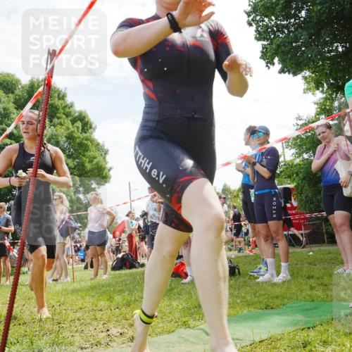 21.06.2026 - 29. Vierlanden-Triathlon LAZAROV Photography http://msf.ph/oto/9841744 21.06.2026 13:08:31 Schwimmen 1111, 1130, 1139 meine-sportfotos.de