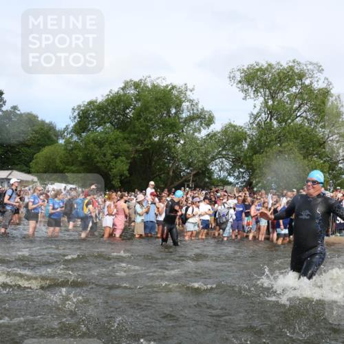 21.06.2026 - Viking Triathlon Michael Strokosch http://msf.ph/oto/9841758 21.06.2026 10:01:31 Schwimmen 13, 26, 28, 51, 62, 145, 300, 311, 359, 500, 551, 568, 576, 627, 665 meine-sportfotos.de