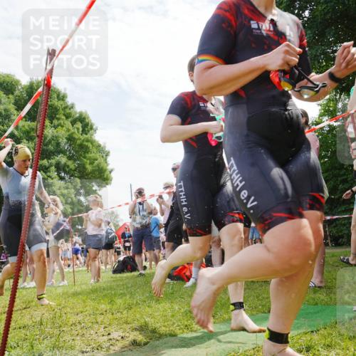 21.06.2026 - 29. Vierlanden-Triathlon LAZAROV Photography http://msf.ph/oto/9841766 21.06.2026 13:09:52 Schwimmen 1110, 1126, 1129, 1131, 1138, 1147 meine-sportfotos.de