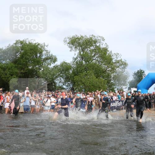 21.06.2026 - Viking Triathlon Michael Strokosch http://msf.ph/oto/9841773 21.06.2026 10:01:33 Schwimmen 13, 26, 28, 51, 62, 109, 113, 145, 161, 278, 300, 311, 359, 500, 551, 568, 576, 627, 633, 665 meine-sportfotos.de