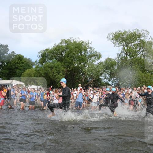 21.06.2026 - Viking Triathlon Michael Strokosch http://msf.ph/oto/9841829 21.06.2026 10:01:43 Schwimmen 38, 62, 109, 113, 161, 194, 278, 285, 311, 332, 359, 432, 551, 627, 633 meine-sportfotos.de