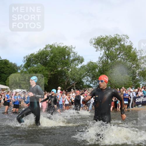 21.06.2026 - Viking Triathlon Michael Strokosch http://msf.ph/oto/9841868 21.06.2026 10:01:50 Schwimmen 30, 38, 194, 238, 265, 285, 332, 343, 391, 432, 543, 621, 644, 648, 664 meine-sportfotos.de