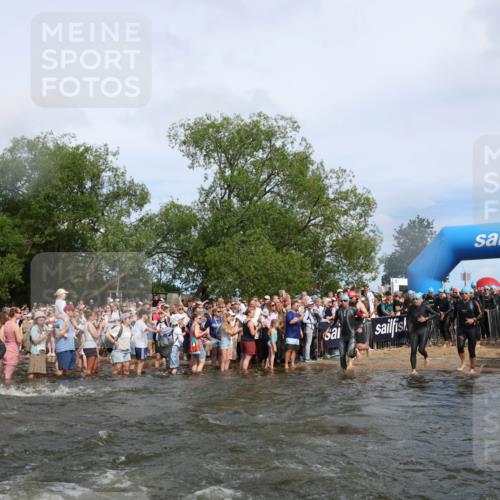 21.06.2026 - Viking Triathlon Michael Strokosch http://msf.ph/oto/9841876 21.06.2026 10:01:51 Schwimmen 30, 38, 194, 238, 265, 285, 332, 343, 391, 432, 543, 621, 644, 648, 664 meine-sportfotos.de