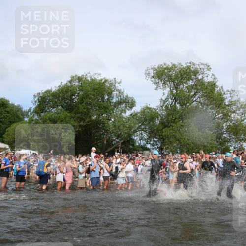 21.06.2026 - Viking Triathlon Michael Strokosch http://msf.ph/oto/9841883 21.06.2026 10:01:53 Schwimmen 30, 55, 194, 221, 238, 265, 285, 332, 343, 380, 391, 543, 621, 644, 648, 664 meine-sportfotos.de