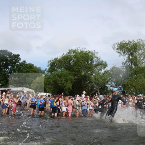 21.06.2026 - Viking Triathlon Michael Strokosch http://msf.ph/oto/9841942 21.06.2026 10:02:03 Schwimmen 30, 43, 55, 90, 221, 226, 238, 380, 394, 410, 446, 524, 606, 625, 648, 660 meine-sportfotos.de