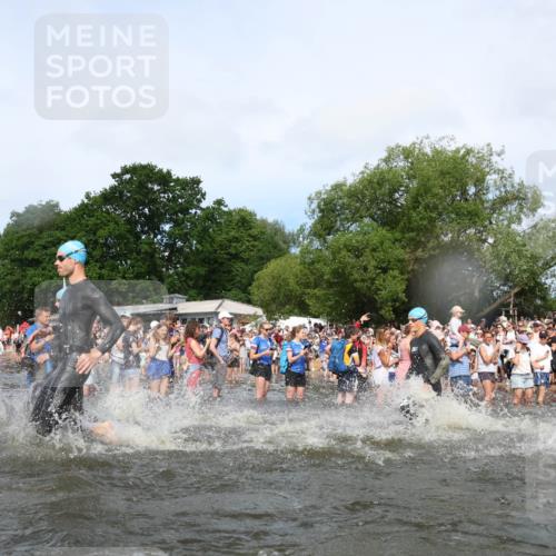 21.06.2026 - Viking Triathlon Michael Strokosch http://msf.ph/oto/9841951 21.06.2026 10:02:04 Schwimmen 43, 55, 90, 154, 221, 226, 380, 394, 410, 446, 501, 524, 606, 625, 660 meine-sportfotos.de