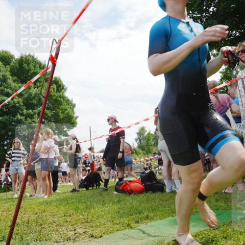 21.06.2026 - 29. Vierlanden-Triathlon LAZAROV Photography http://msf.ph/oto/9841959 21.06.2026 13:15:03 Schwimmen 1137, 1160 meine-sportfotos.de