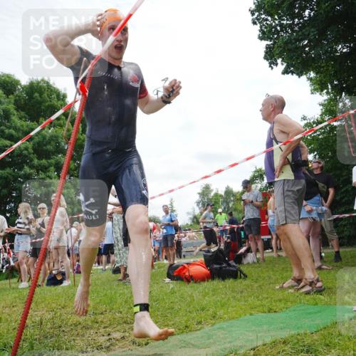 21.06.2026 - 29. Vierlanden-Triathlon LAZAROV Photography http://msf.ph/oto/9841985 21.06.2026 13:23:23 Schwimmen 1101 meine-sportfotos.de