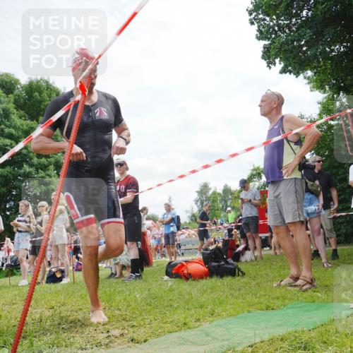 21.06.2026 - 29. Vierlanden-Triathlon LAZAROV Photography http://msf.ph/oto/9841987 21.06.2026 13:23:35 Schwimmen 1197 meine-sportfotos.de