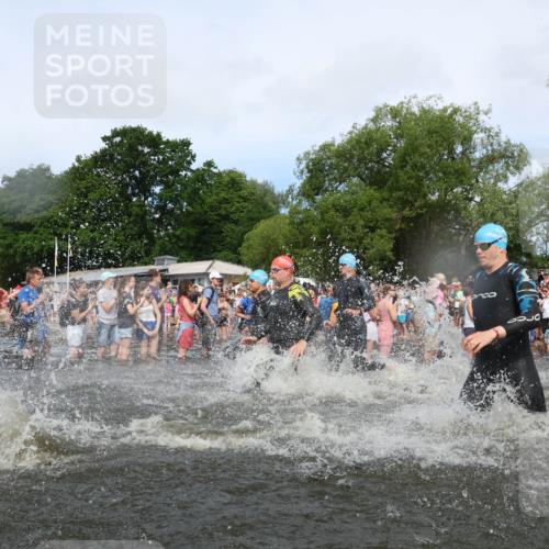 21.06.2026 - Viking Triathlon Michael Strokosch http://msf.ph/oto/9842038 21.06.2026 10:02:19 Schwimmen 47, 87, 102, 136, 142, 152, 255, 360, 392, 430, 438, 490, 536, 537, 655 meine-sportfotos.de
