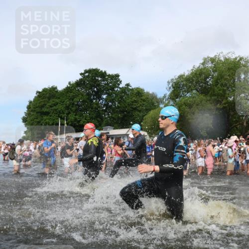 21.06.2026 - Viking Triathlon Michael Strokosch http://msf.ph/oto/9842041 21.06.2026 10:02:20 Schwimmen 47, 87, 102, 136, 142, 152, 255, 360, 392, 430, 438, 490, 536, 537, 655 meine-sportfotos.de