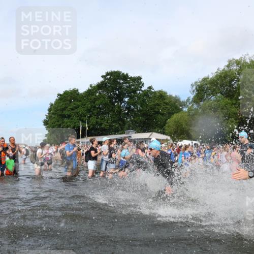 21.06.2026 - Viking Triathlon Michael Strokosch http://msf.ph/oto/9842068 21.06.2026 10:02:24 Schwimmen 47, 87, 126, 136, 142, 220, 255, 360, 392, 430, 490, 604, 651, 655 meine-sportfotos.de