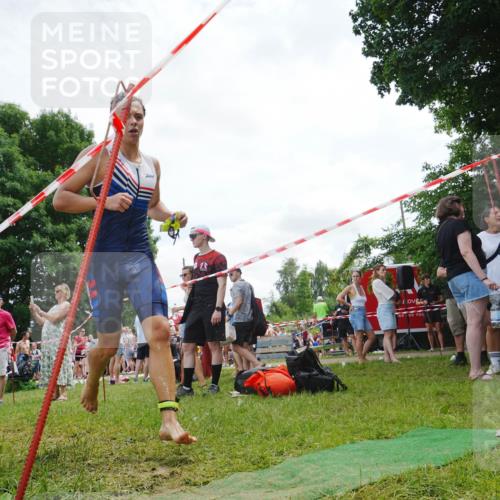 21.06.2026 - 29. Vierlanden-Triathlon LAZAROV Photography http://msf.ph/oto/9842070 21.06.2026 13:25:26 Schwimmen 1200, 1217 meine-sportfotos.de