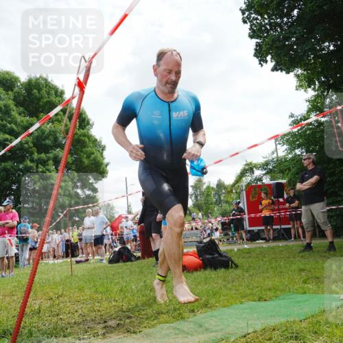 21.06.2026 - 29. Vierlanden-Triathlon LAZAROV Photography http://msf.ph/oto/9842099 21.06.2026 13:26:42 Schwimmen 1167, 1184, 1185 meine-sportfotos.de