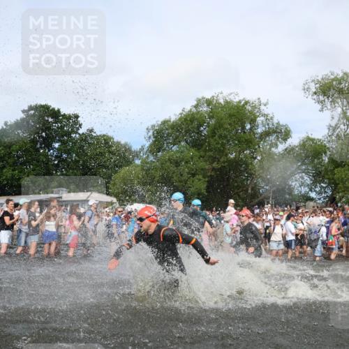 21.06.2026 - Viking Triathlon Michael Strokosch http://msf.ph/oto/9842100 21.06.2026 10:02:29 Schwimmen 83, 100, 126, 142, 220, 255, 325, 360, 392, 430, 513, 560, 579, 604, 651 meine-sportfotos.de