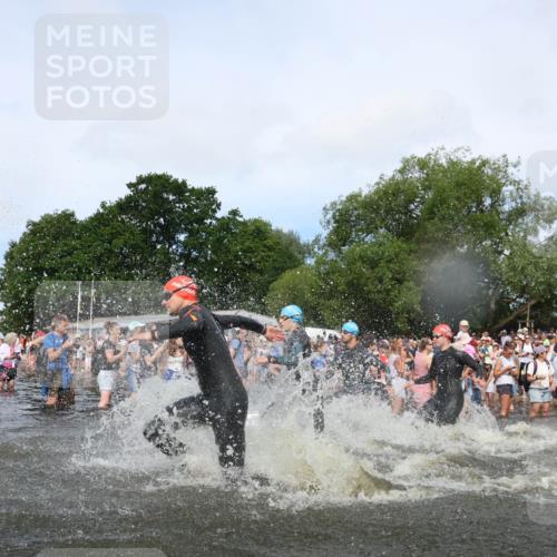 21.06.2026 - Viking Triathlon Michael Strokosch http://msf.ph/oto/9842103 21.06.2026 10:02:30 Schwimmen 83, 100, 126, 142, 220, 255, 325, 360, 392, 430, 513, 560, 579, 604, 651 meine-sportfotos.de