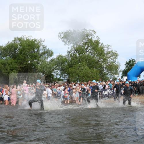 21.06.2026 - Viking Triathlon Michael Strokosch http://msf.ph/oto/9842153 21.06.2026 10:02:38 Schwimmen 16, 83, 99, 100, 126, 186, 220, 325, 372, 386, 440, 462, 485, 513, 560, 579, 604, 636, 653 meine-sportfotos.de