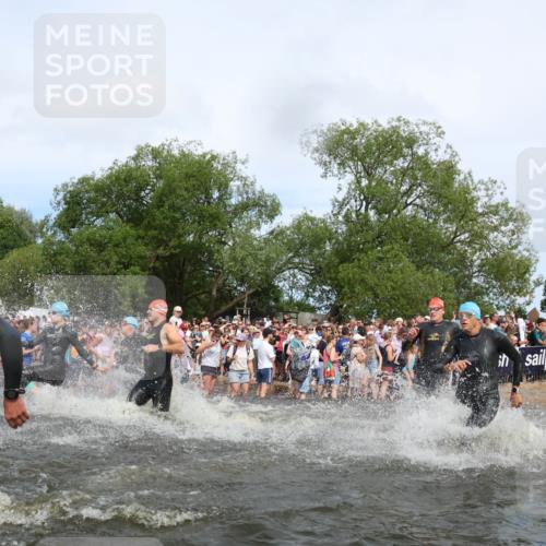 21.06.2026 - Viking Triathlon Michael Strokosch http://msf.ph/oto/9842178 21.06.2026 10:02:43 Schwimmen 16, 20, 73, 99, 100, 171, 186, 315, 372, 386, 440, 462, 485, 513, 553, 560, 579, 636, 653 meine-sportfotos.de