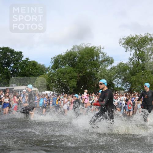 21.06.2026 - Viking Triathlon Michael Strokosch http://msf.ph/oto/9842203 21.06.2026 10:02:48 Schwimmen 16, 20, 64, 73, 99, 171, 186, 219, 315, 372, 386, 440, 462, 485, 553, 634, 636, 653 meine-sportfotos.de