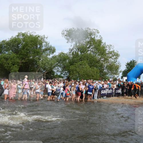 21.06.2026 - Viking Triathlon Michael Strokosch http://msf.ph/oto/9842213 21.06.2026 10:02:50 Schwimmen 16, 20, 64, 73, 111, 171, 219, 315, 372, 440, 530, 553, 634, 636, 653 meine-sportfotos.de