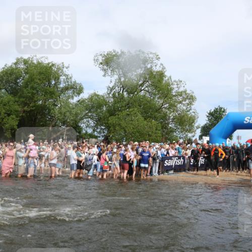 21.06.2026 - Viking Triathlon Michael Strokosch http://msf.ph/oto/9842215 21.06.2026 10:02:50 Schwimmen 16, 20, 64, 73, 111, 171, 219, 315, 372, 440, 530, 553, 634, 636, 653 meine-sportfotos.de