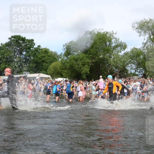 21.06.2026 - Viking Triathlon Michael Strokosch http://msf.ph/oto/9842239 21.06.2026 10:02:54 Schwimmen 20, 64, 73, 111, 171, 219, 233, 315, 395, 407, 475, 530, 546, 553, 634 meine-sportfotos.de