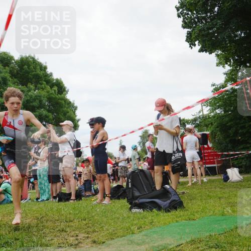 21.06.2026 - 29. Vierlanden-Triathlon LAZAROV Photography http://msf.ph/oto/9842266 21.06.2026 14:38:20 Schwimmen 1229, 1264 meine-sportfotos.de