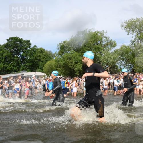 21.06.2026 - Viking Triathlon Michael Strokosch http://msf.ph/oto/9842337 21.06.2026 10:03:11 Schwimmen 49, 68, 80, 82, 170, 199, 200, 208, 348, 352, 356, 404, 467, 545, 612 meine-sportfotos.de