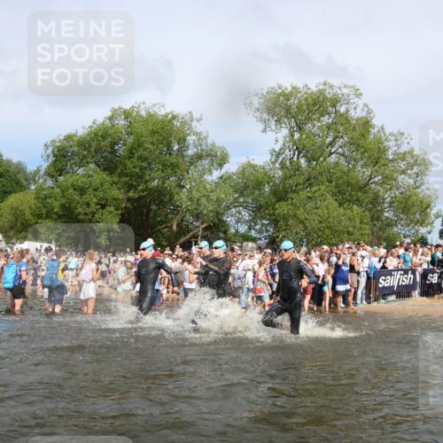 21.06.2026 - Viking Triathlon Michael Strokosch http://msf.ph/oto/9842357 21.06.2026 10:03:14 Schwimmen 49, 58, 68, 170, 200, 202, 208, 348, 352, 356, 404, 419, 455, 467, 487 meine-sportfotos.de