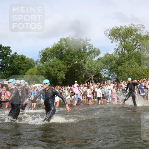 21.06.2026 - Viking Triathlon Michael Strokosch http://msf.ph/oto/9842372 21.06.2026 10:03:17 Schwimmen 49, 58, 68, 170, 200, 202, 208, 348, 352, 356, 404, 419, 455, 467, 487 meine-sportfotos.de
