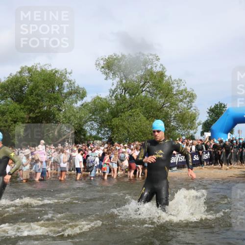 21.06.2026 - Viking Triathlon Michael Strokosch http://msf.ph/oto/9842390 21.06.2026 10:03:20 Schwimmen 58, 68, 118, 170, 202, 208, 328, 352, 364, 419, 455, 467, 487, 556, 667 meine-sportfotos.de