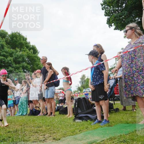 21.06.2026 - 29. Vierlanden-Triathlon LAZAROV Photography http://msf.ph/oto/9842413 21.06.2026 14:48:47 Schwimmen  meine-sportfotos.de