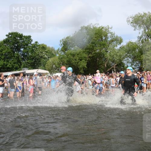 21.06.2026 - Viking Triathlon Michael Strokosch http://msf.ph/oto/9842414 21.06.2026 10:03:25 Schwimmen 58, 84, 118, 143, 202, 303, 328, 364, 419, 455, 457, 487, 556, 656, 667 meine-sportfotos.de