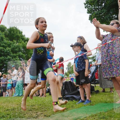 21.06.2026 - 29. Vierlanden-Triathlon LAZAROV Photography http://msf.ph/oto/9842446 21.06.2026 14:48:50 Schwimmen  meine-sportfotos.de