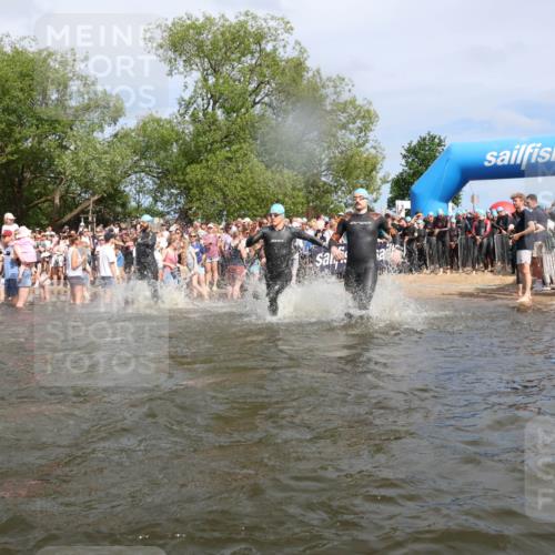 21.06.2026 - Viking Triathlon Michael Strokosch http://msf.ph/oto/9842447 21.06.2026 10:03:32 Schwimmen 53, 84, 95, 118, 143, 251, 303, 323, 327, 328, 364, 423, 457, 556, 559, 656, 667 meine-sportfotos.de