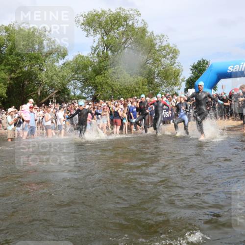21.06.2026 - Viking Triathlon Michael Strokosch http://msf.ph/oto/9842465 21.06.2026 10:03:37 Schwimmen 53, 95, 143, 229, 251, 303, 323, 327, 340, 423, 457, 458, 559, 656 meine-sportfotos.de